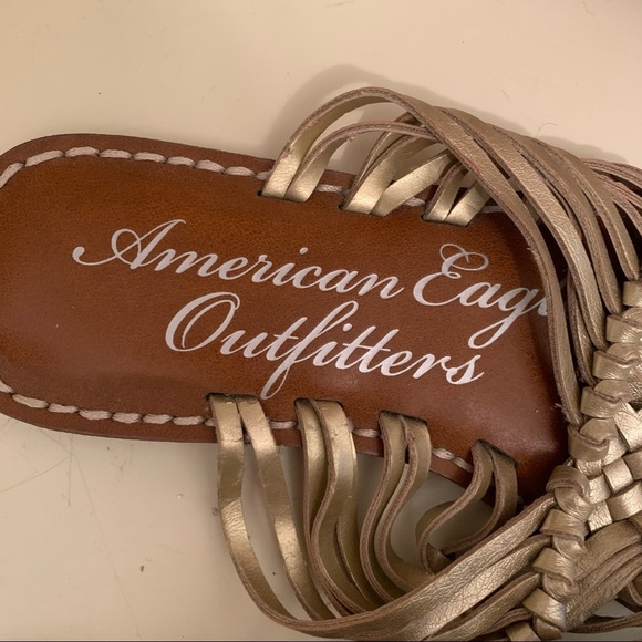 American Eagle 🦅 gold flat sandals NWOT - Picture 3 of 7